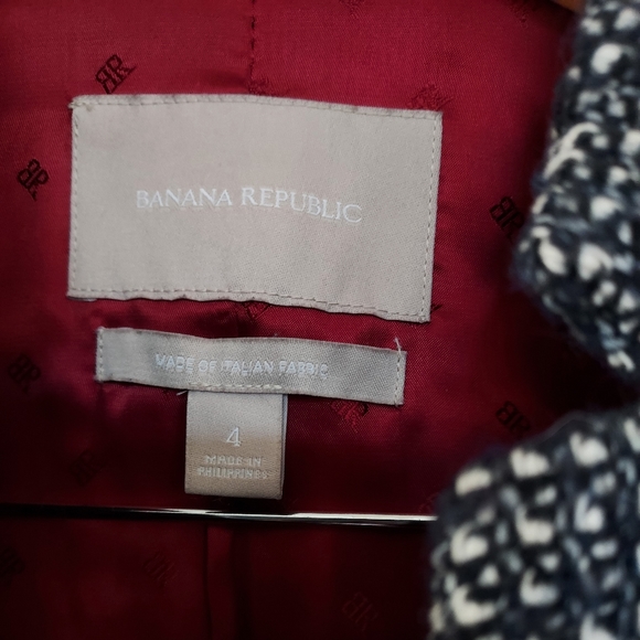 EUC Banana Republuc single button blazer in blue and white tweed, size 4 - Picture 6 of 8